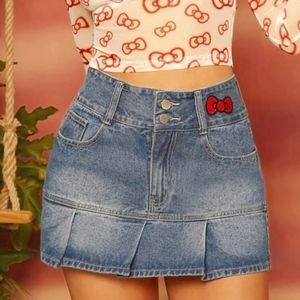 *NWT* SHEIN×HELLO KITTY & FRIEND'S DENIM SKIRT SZ/M